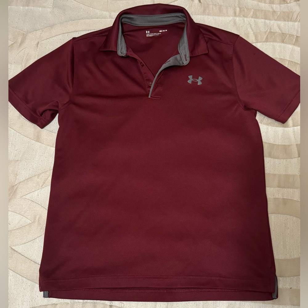 Men’s medium Under Armour polo shirt